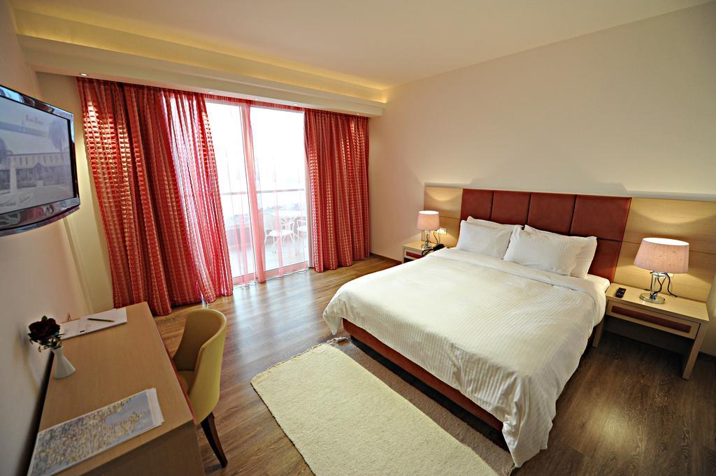 Belvedere Hotel Kalamata Rum bild